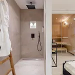 Διαμέρισμα Living Lorens No 9 *
