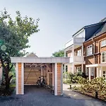 Διαμέρισμα Living Lorens No 9 *